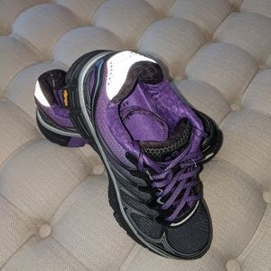 Abeo Raelon Aero System Vibram Soles Black Purple Womens Running Shoes (Size 6)